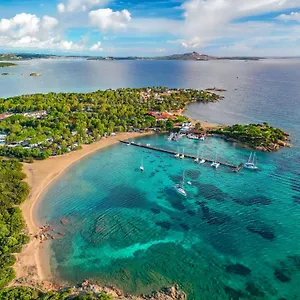 Centro Vacanze Isuledda 4* Cannigione