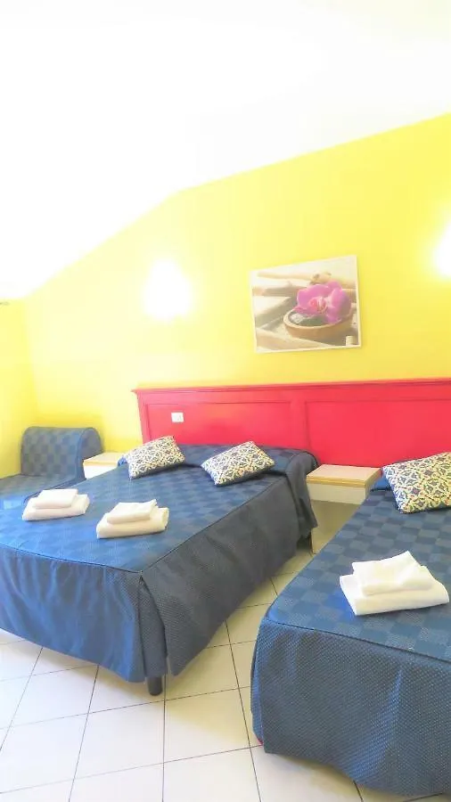 Fanti Rooms Roma 3*,