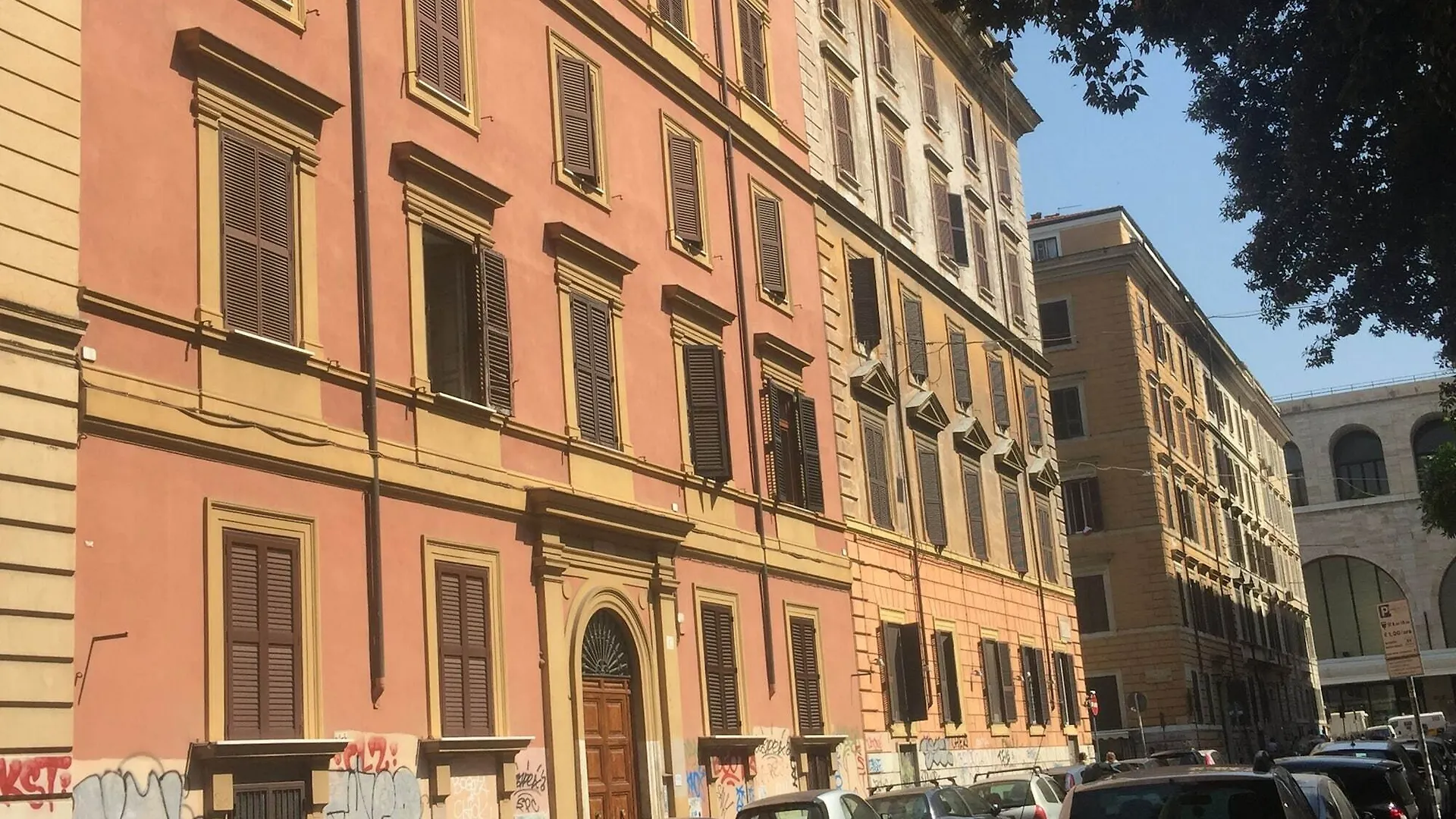 Fanti Rooms Roma 3*,  Italia